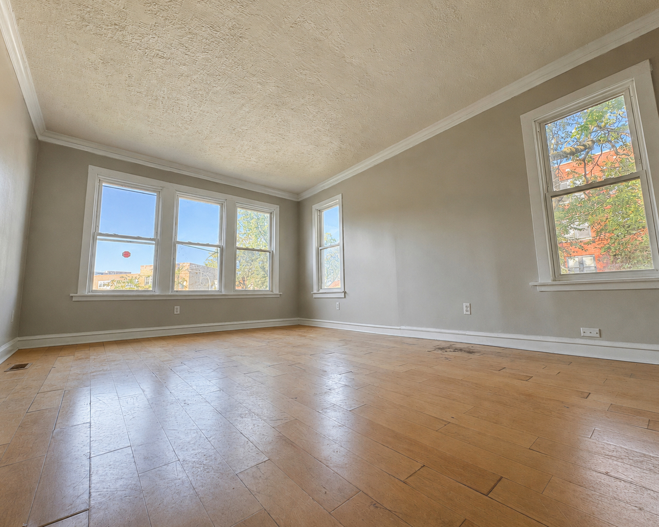 2481 E 74th Street Property Photo 3