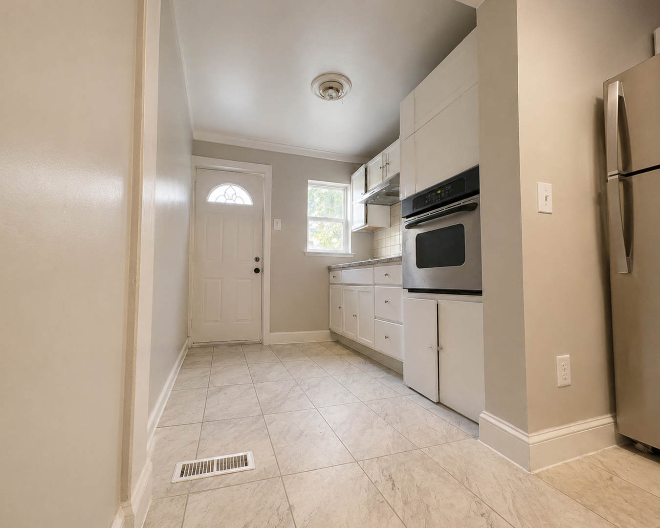 2481 E 74th Street Property Photo 6