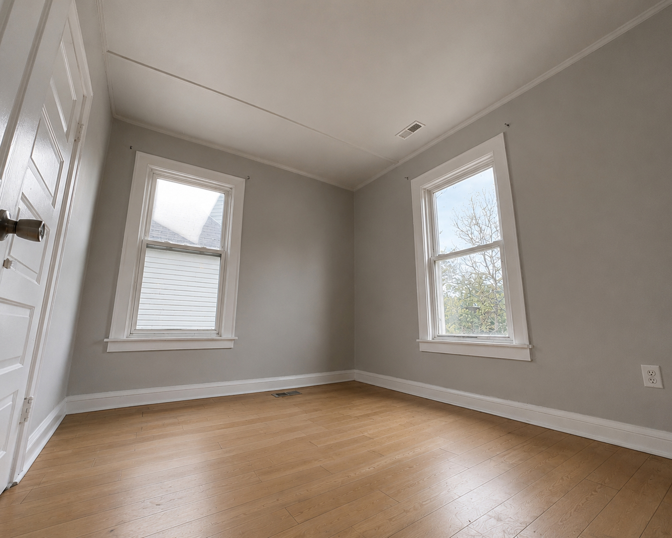 2481 E 74th Street Property Photo 19