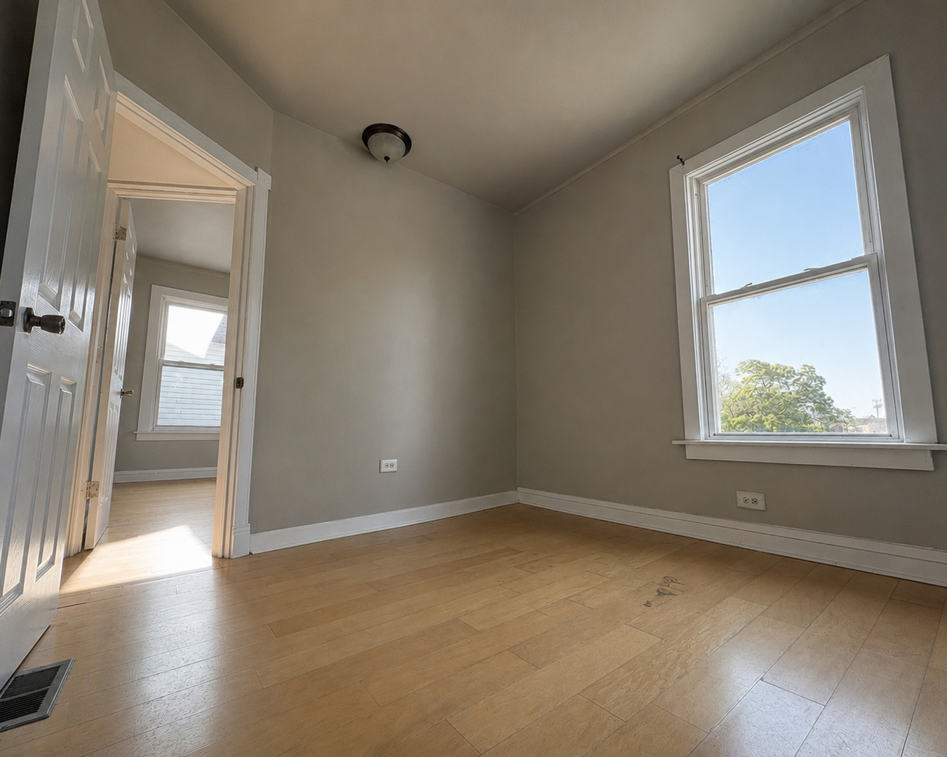2481 E 74th Street Property Photo 20
