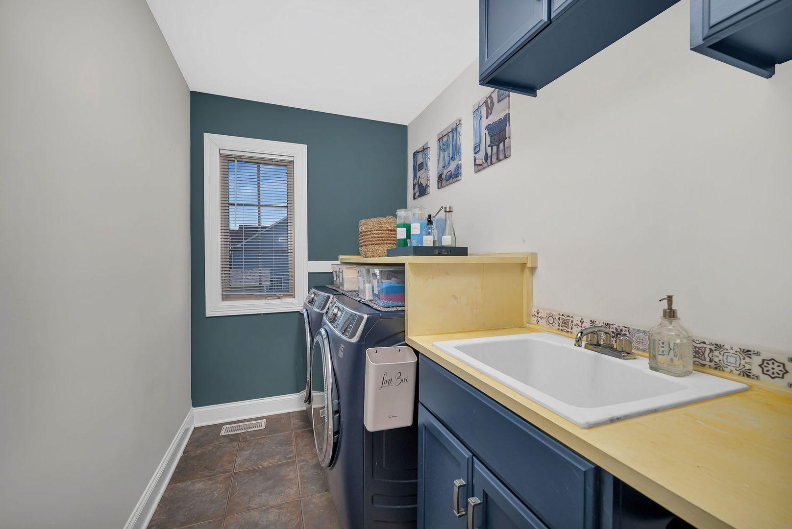 26965 W Old Kerry Property Photo 29