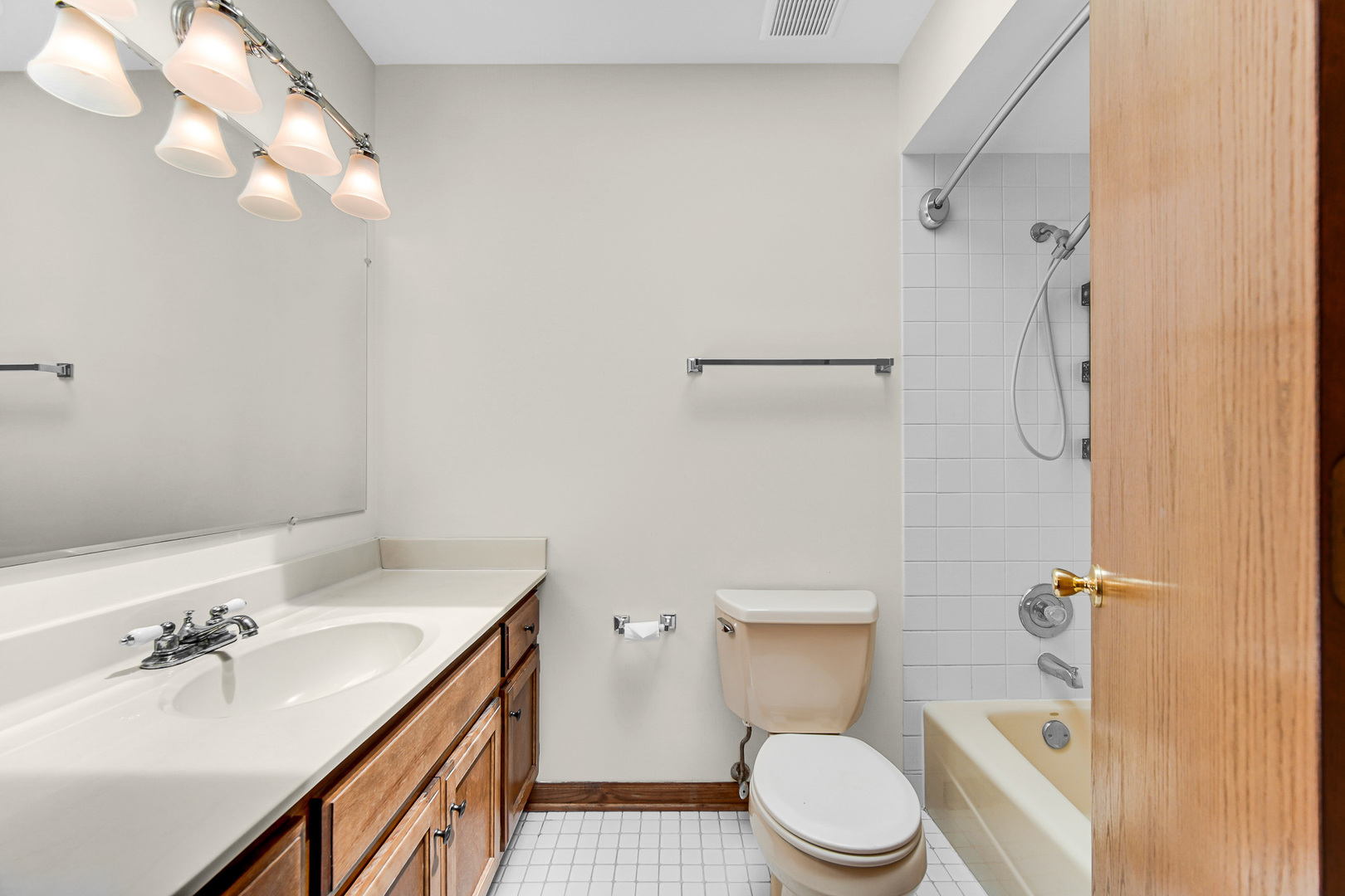 21147 Hunter Woods Drive Property Photo 20