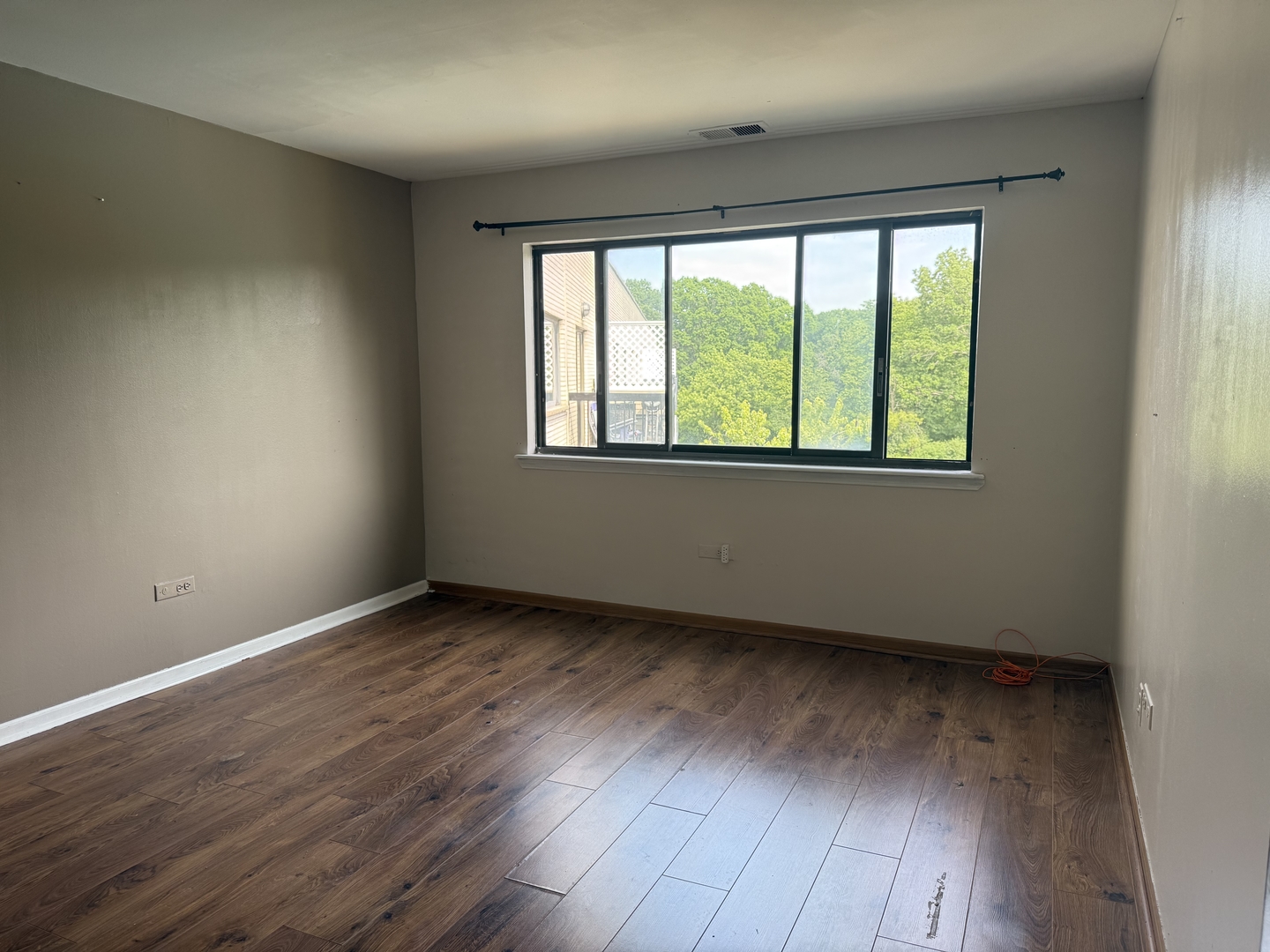 6700 S Brainard Avenue 411 Property Photo 6