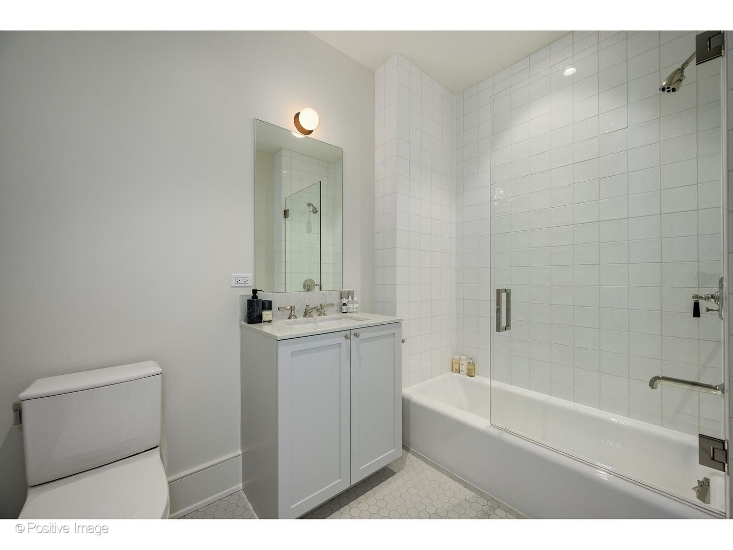 21 N May Street 1103 Property Photo 31