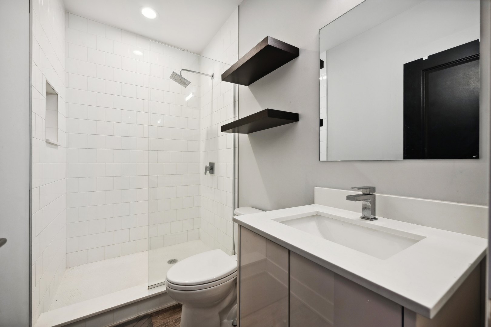 1572 N Milwaukee Avenue F Property Photo 12