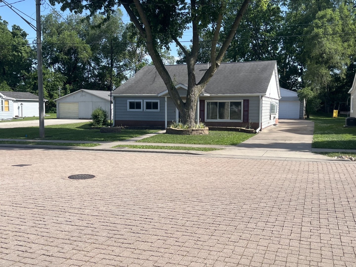 113 4th Street Property Photo 1