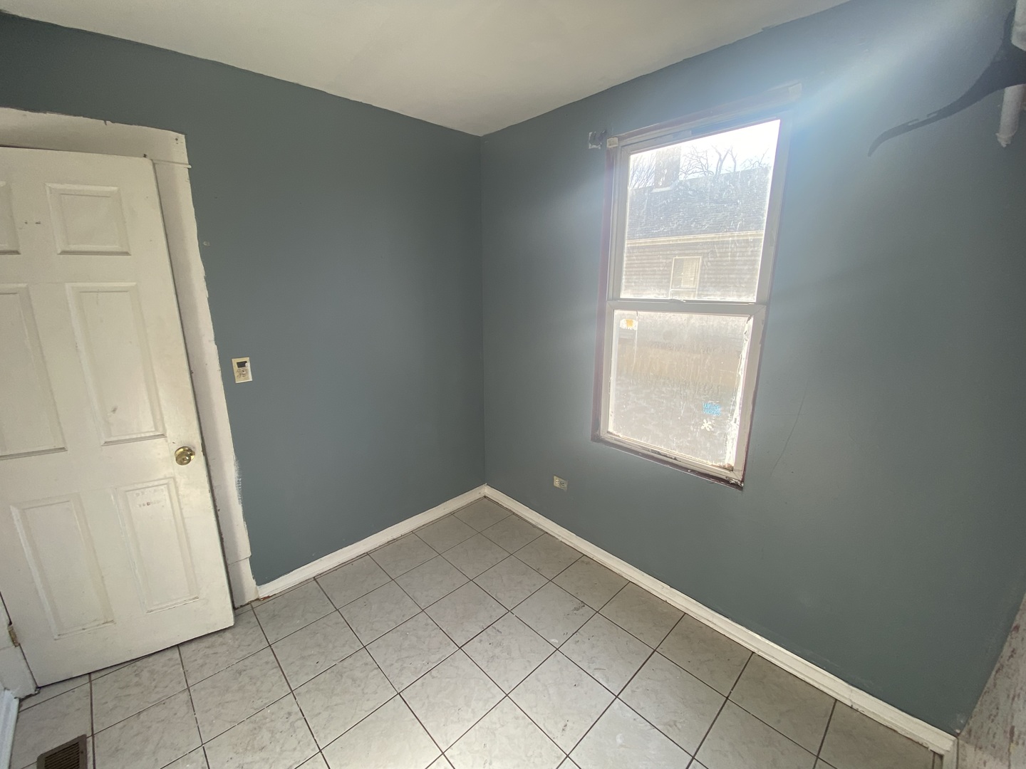 15736 Lathrop Avenue Property Photo 8