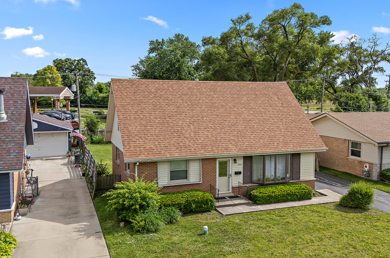 5547 Fairway Drive Property Photo 2