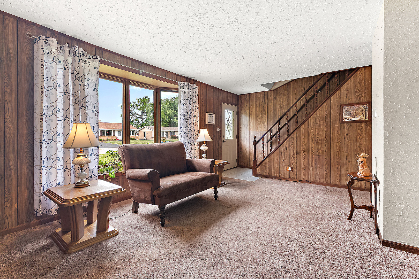 5547 Fairway Drive Property Photo 5