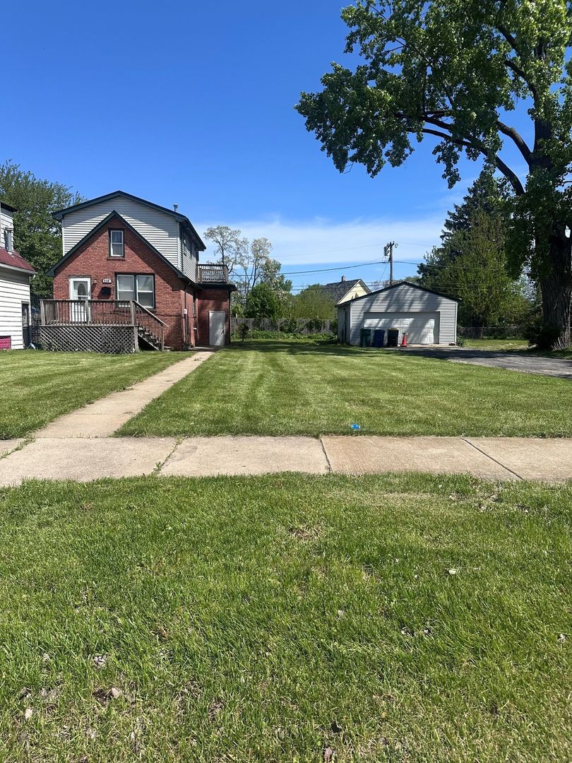 526 E 154th Place Property Photo 1