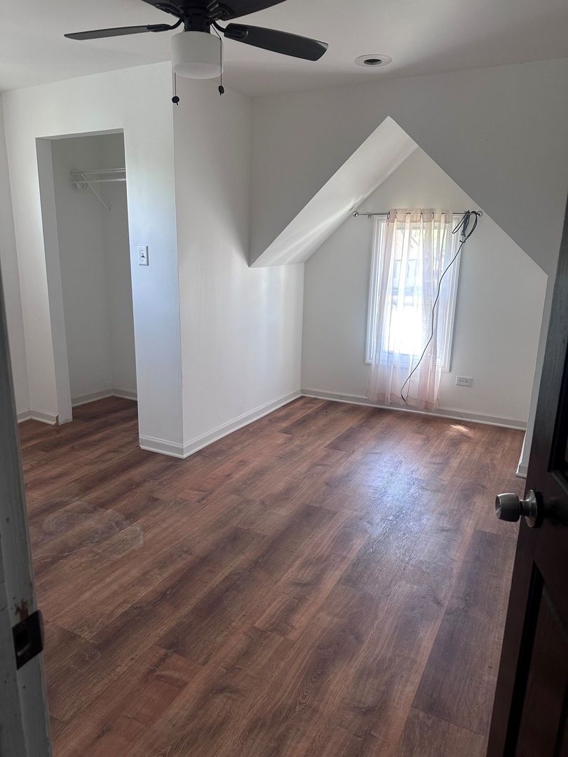 526 E 154th Place Property Photo 13