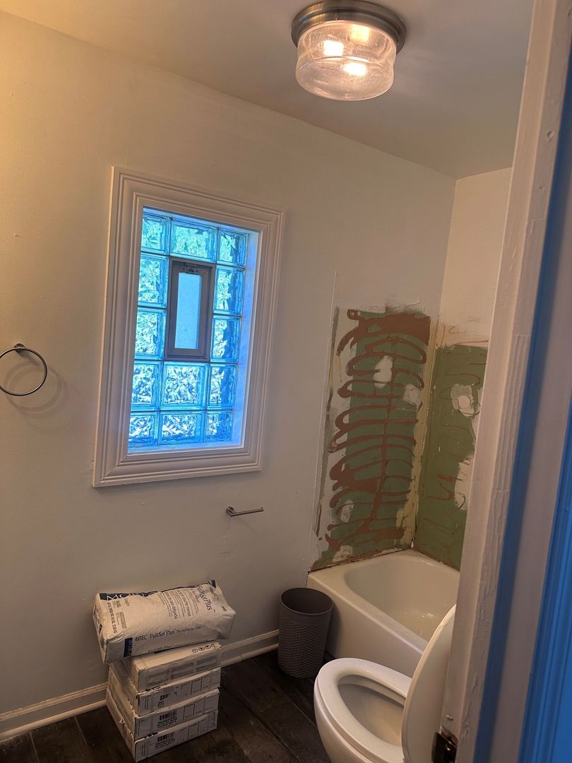 526 E 154th Place Property Photo 15