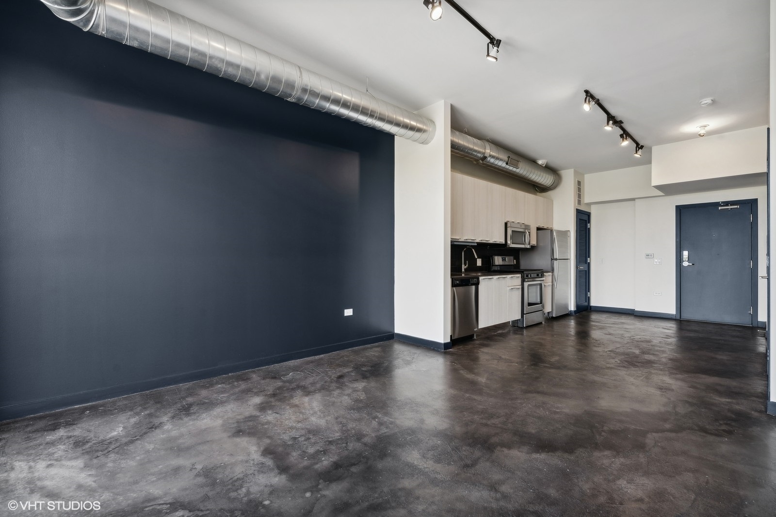 1647 N Milwaukee Avenue 503 Property Photo 4