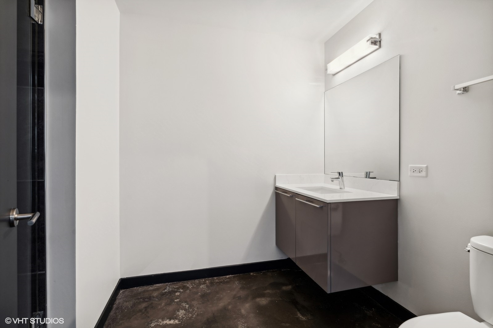 1647 N Milwaukee Avenue 503 Property Photo 7