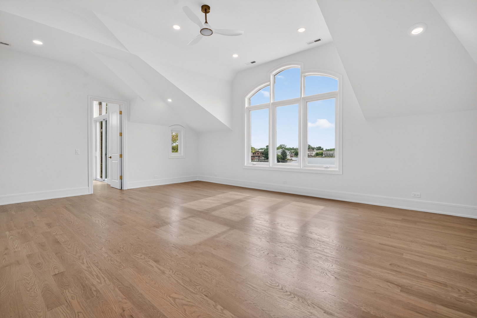 9609 Reding Circle Property Photo 34