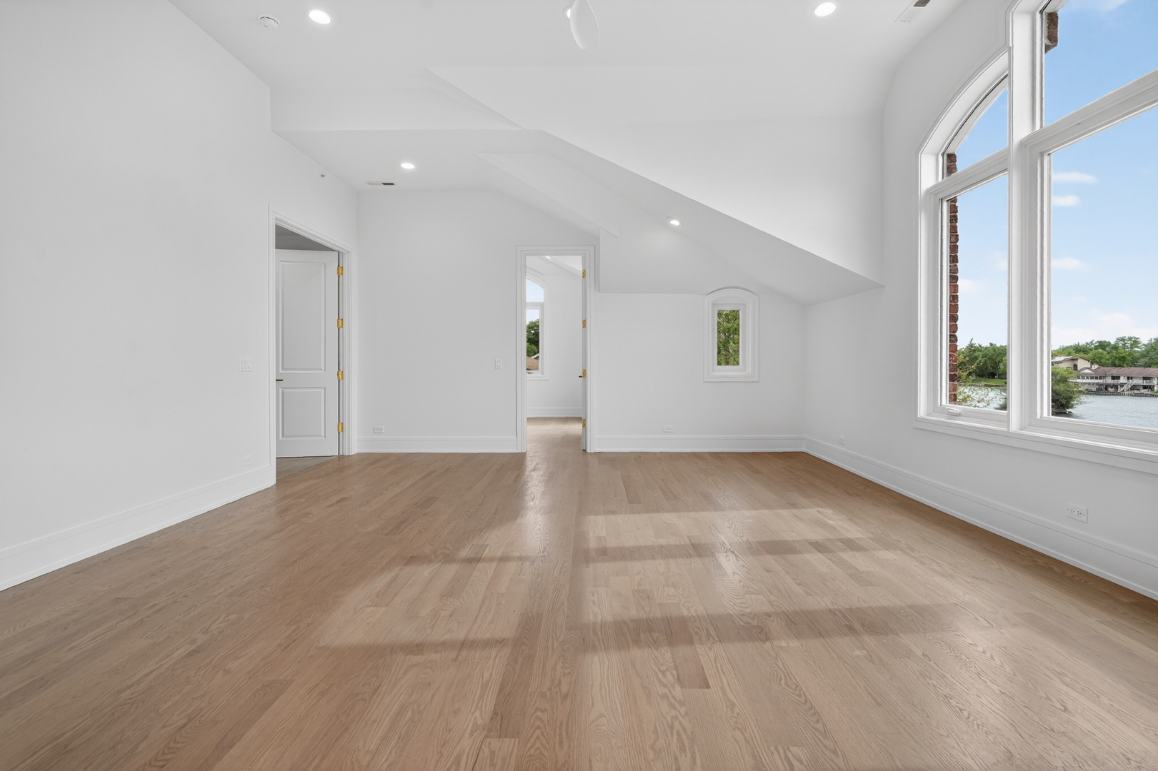 9609 Reding Circle Property Photo 36