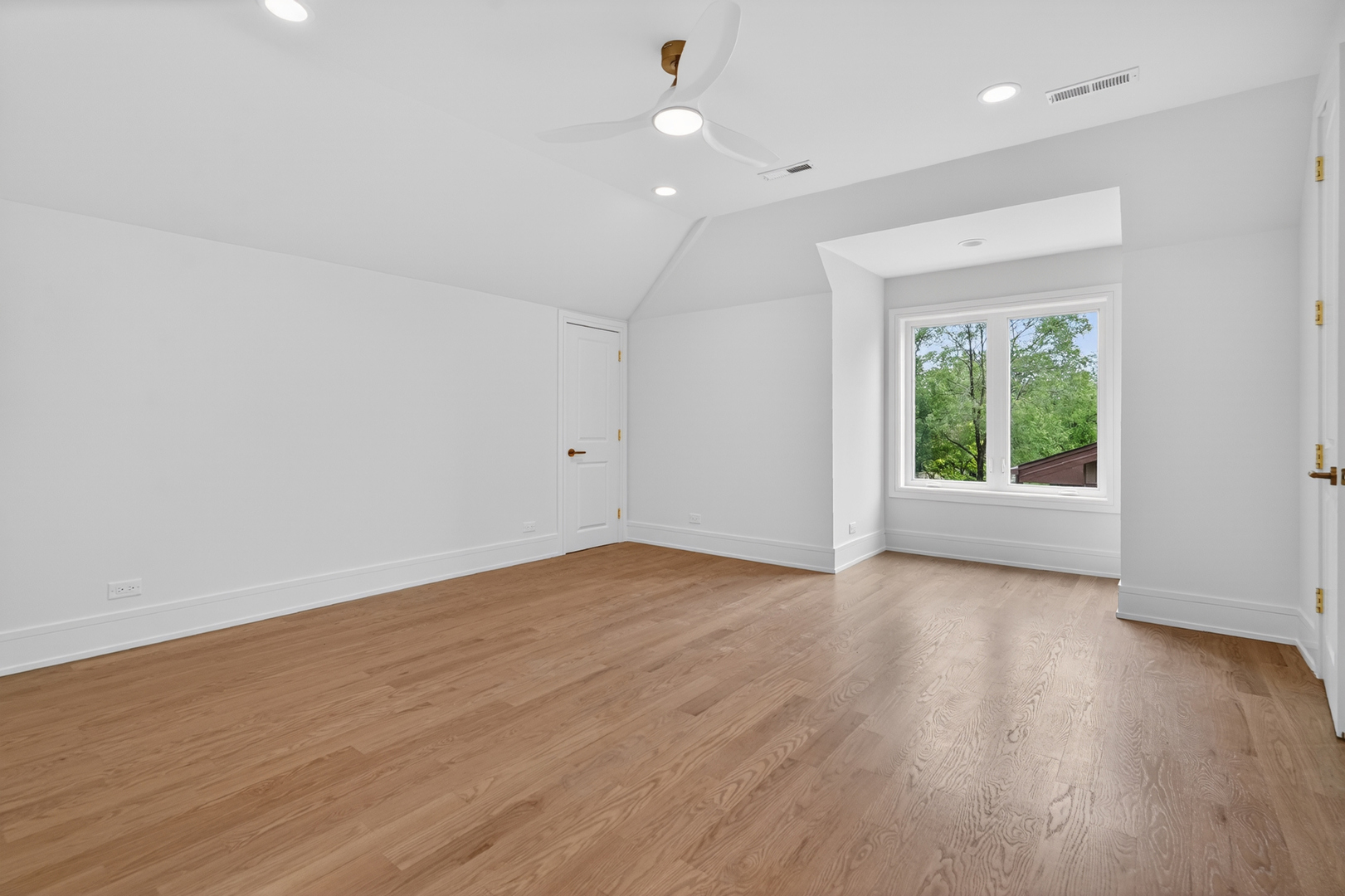 9609 Reding Circle Property Photo 54