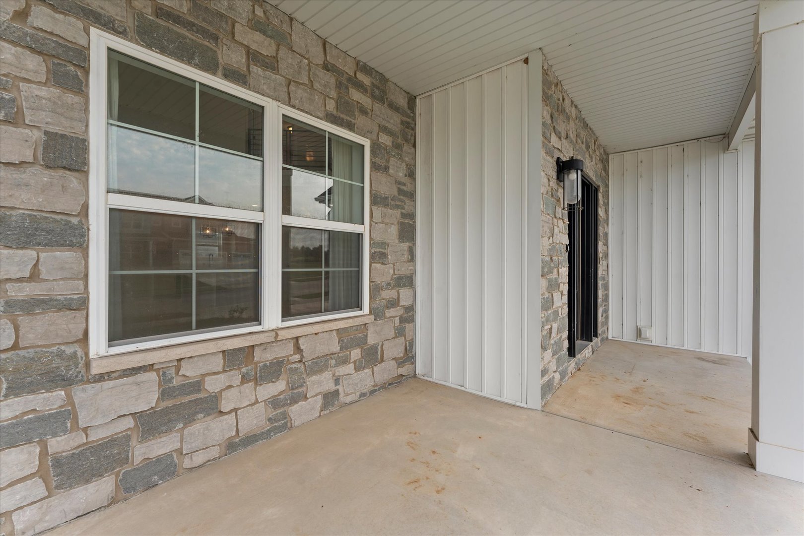 706 Isabella Drive Property Photo 3