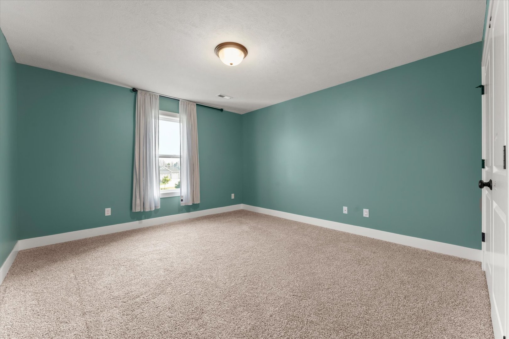 706 Isabella Drive Property Photo 34