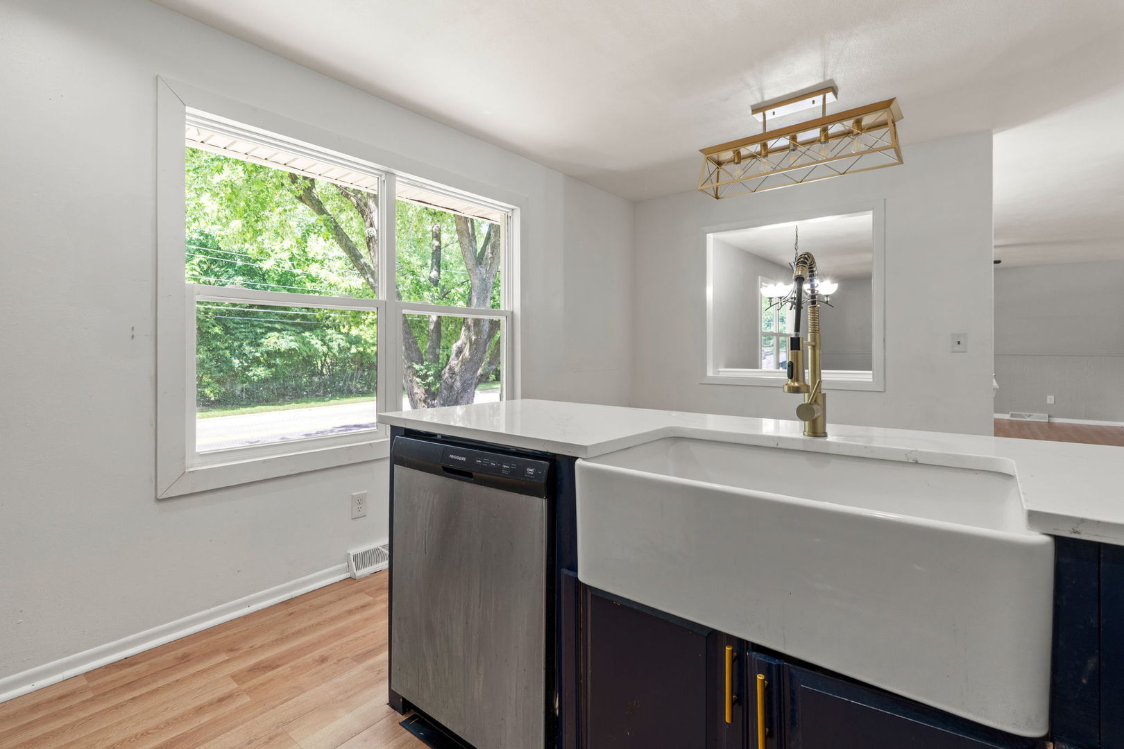 4215 Marquette Street Property Photo 11