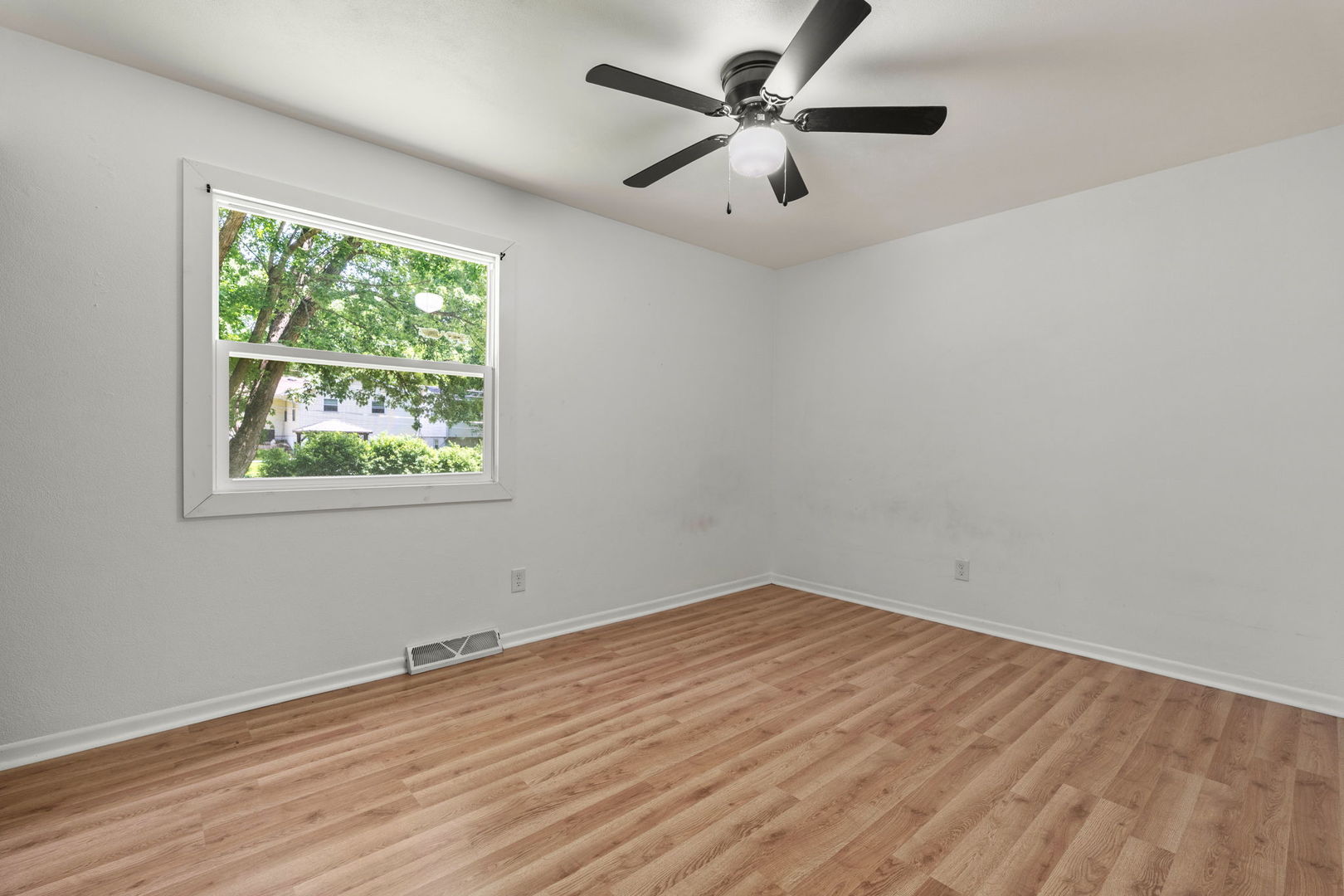 4215 Marquette Street Property Photo 12