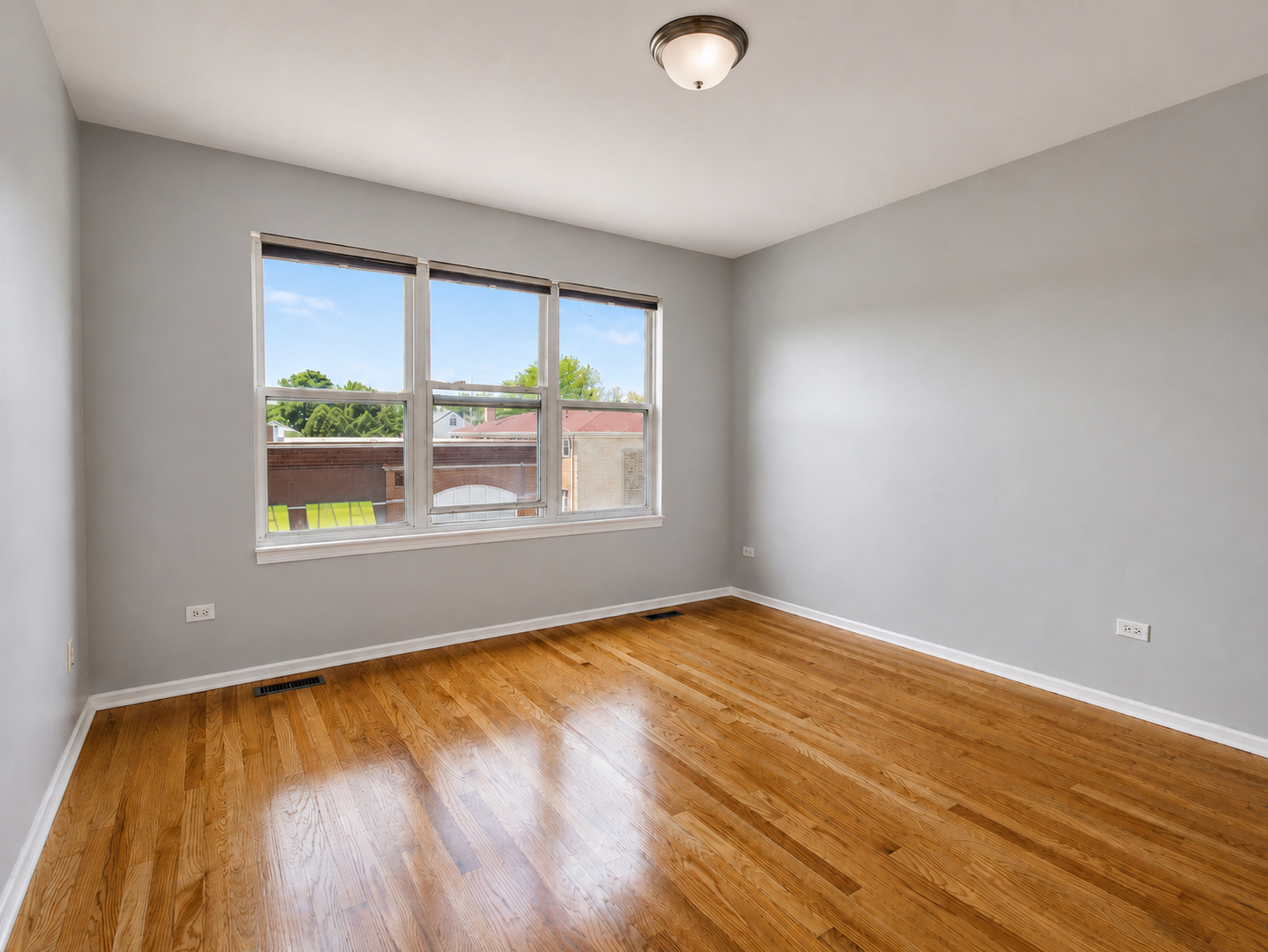 4851 N Pulaski Road Property Photo 14