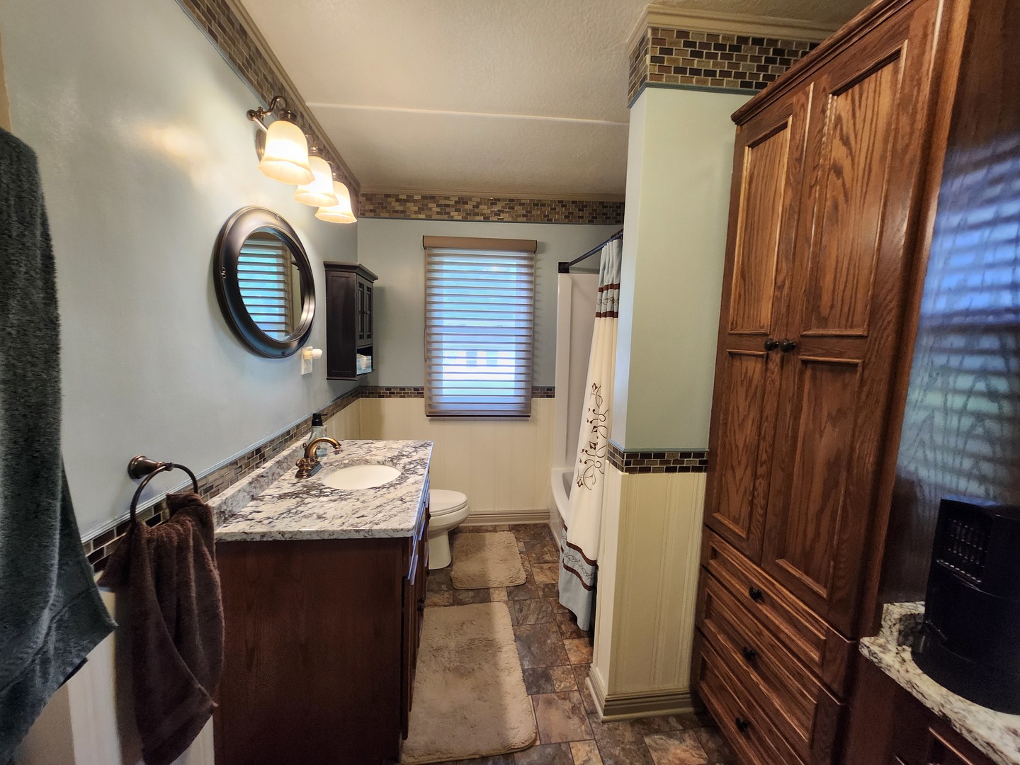 312 N Beaucoup Street Property Photo 16