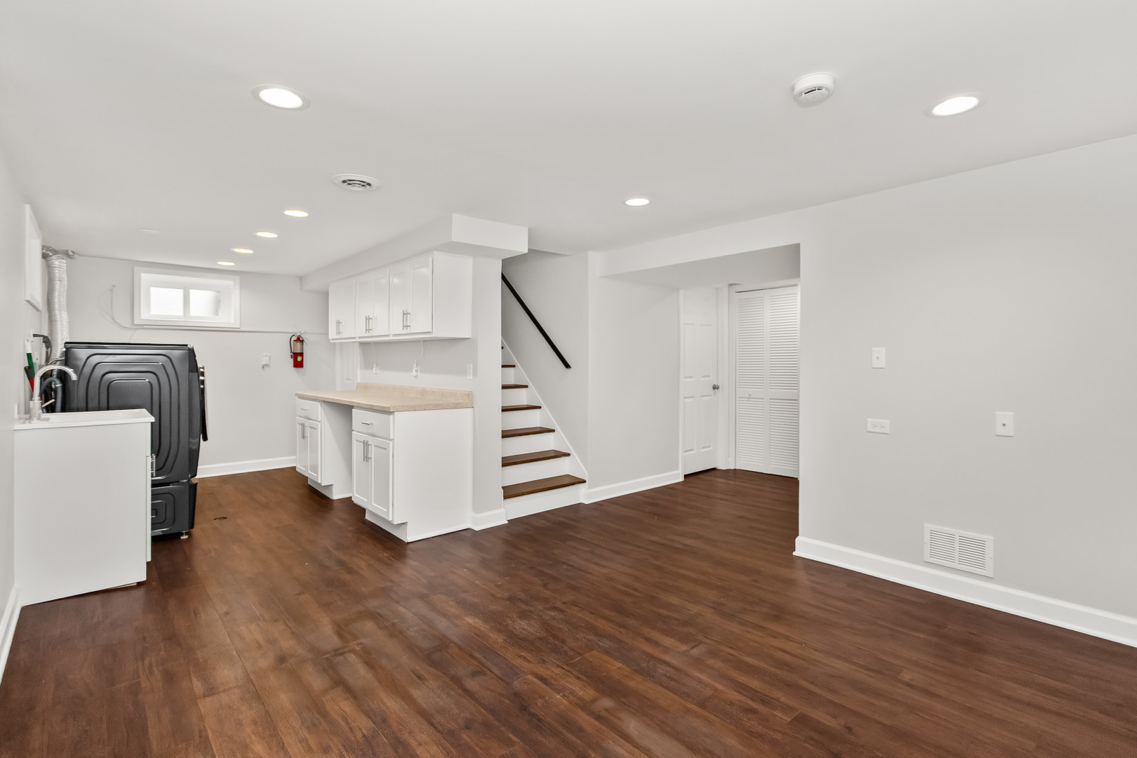 7254 N Osceola Avenue Property Photo 11