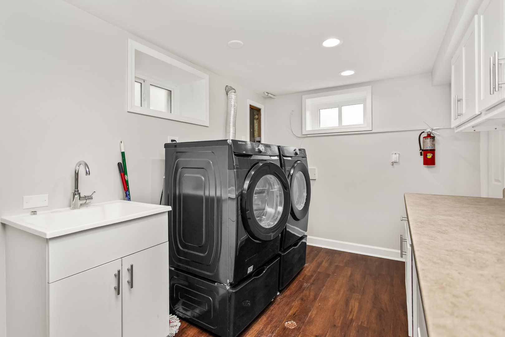 7254 N Osceola Avenue Property Photo 12