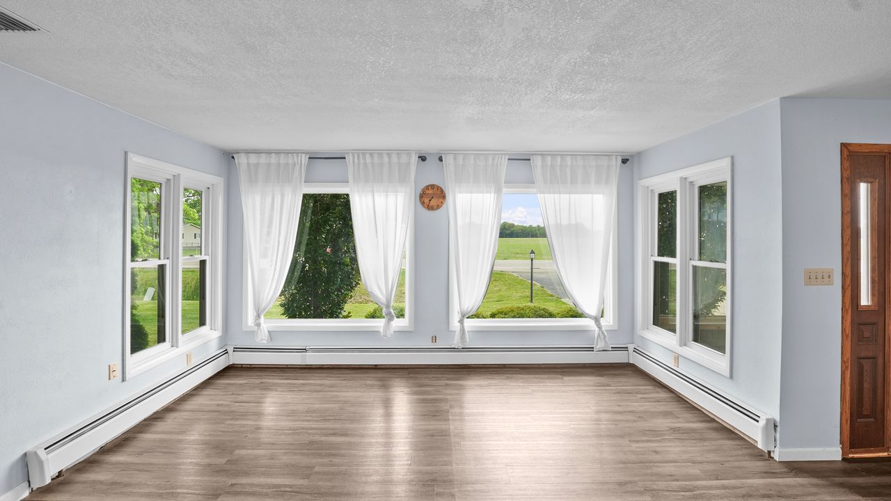 10009 Wolf Road Property Photo 14