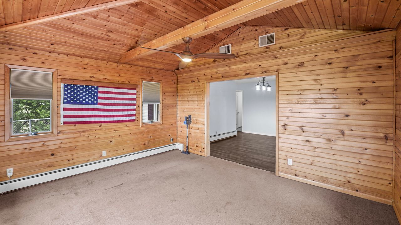 10009 Wolf Road Property Photo 16