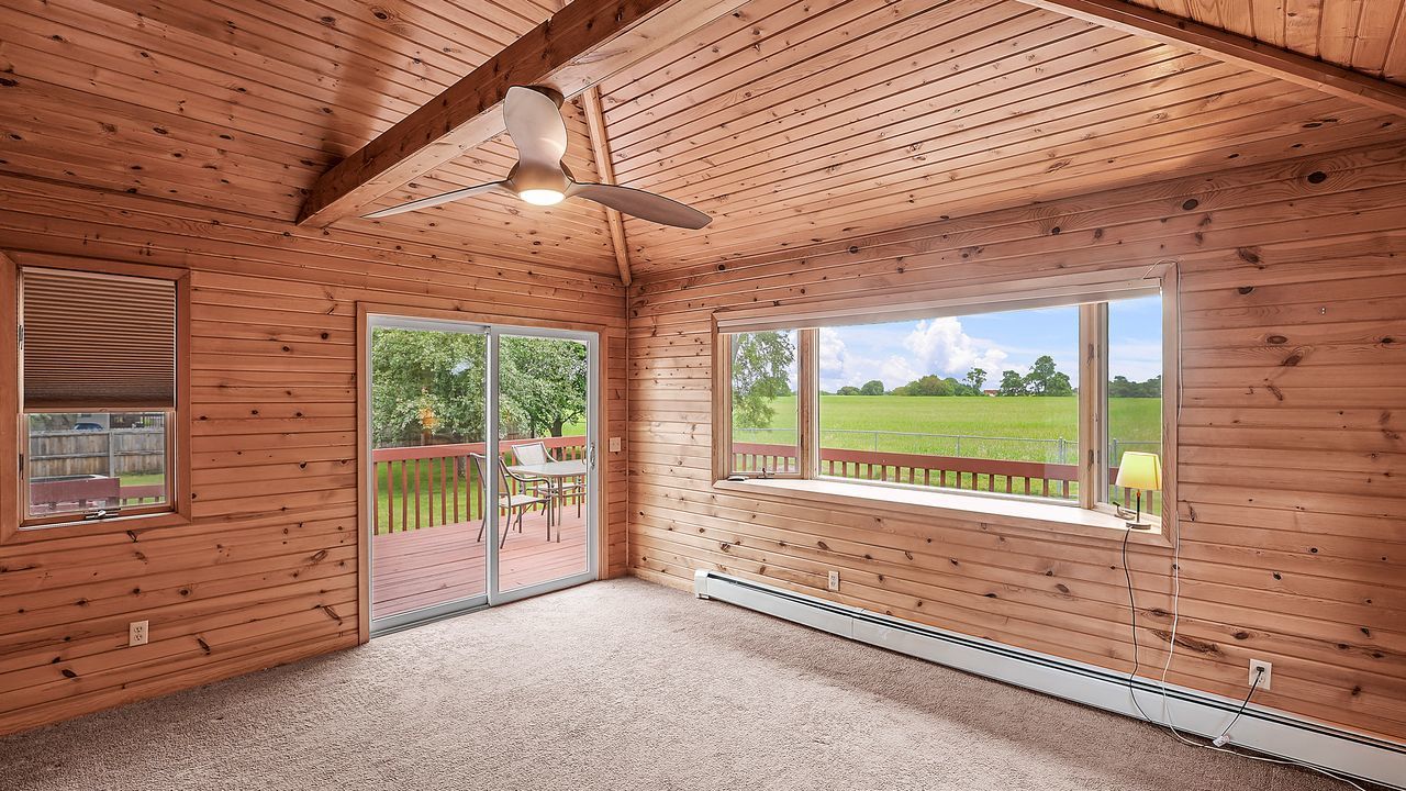 10009 Wolf Road Property Photo 17