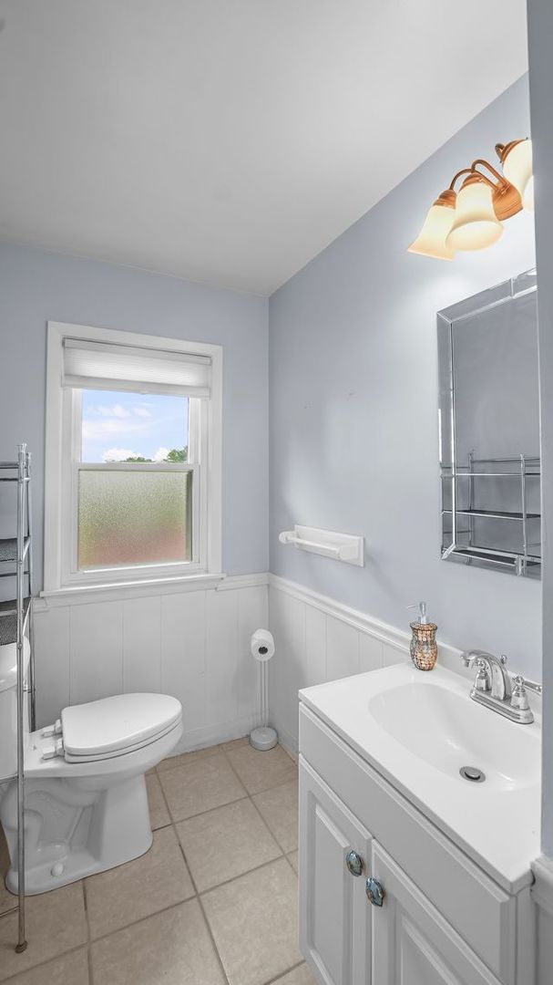 10009 Wolf Road Property Photo 18