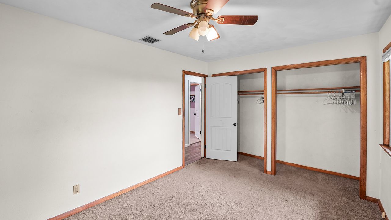 10009 Wolf Road Property Photo 22