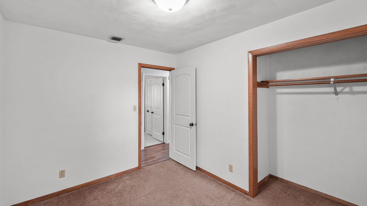 10009 Wolf Road Property Photo 26