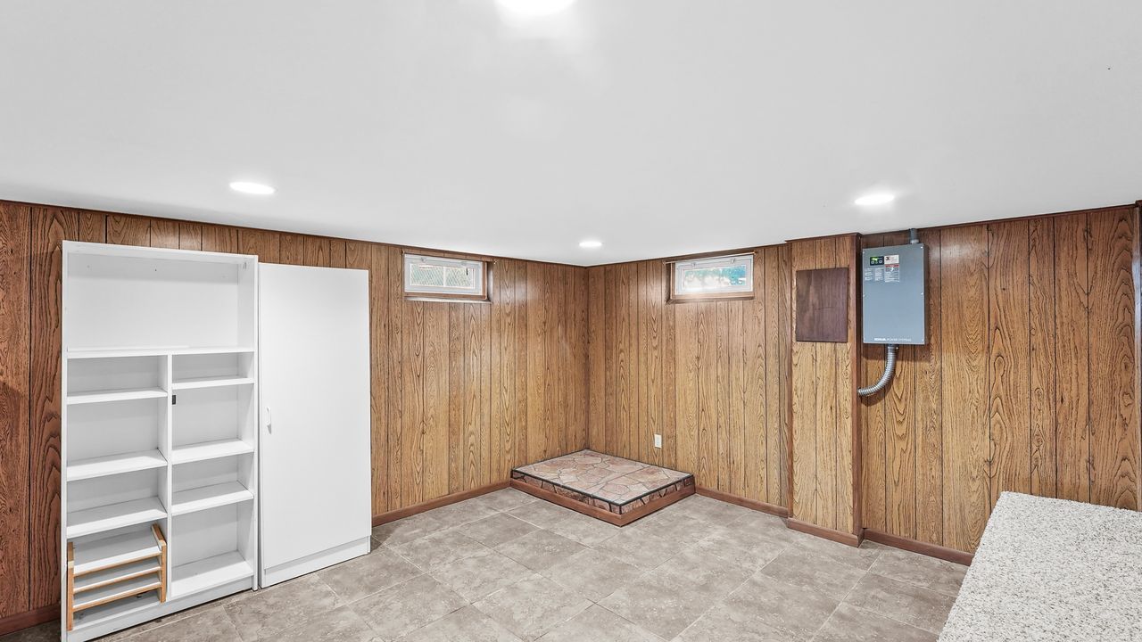10009 Wolf Road Property Photo 41