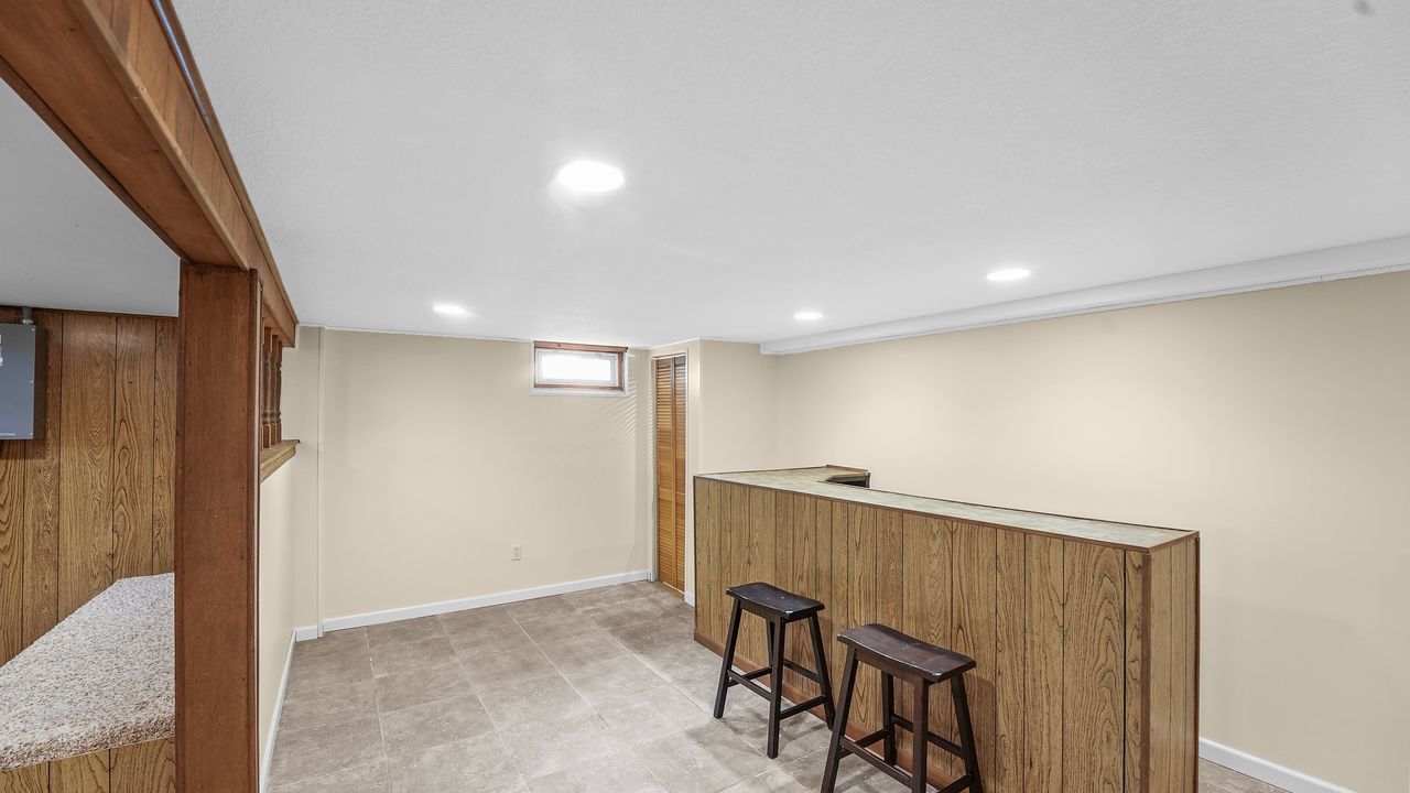 10009 Wolf Road Property Photo 43