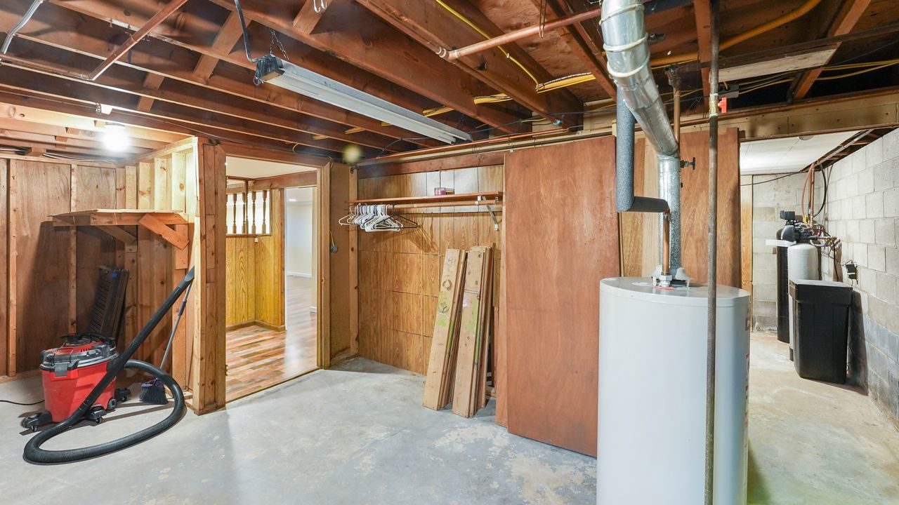 10009 Wolf Road Property Photo 47