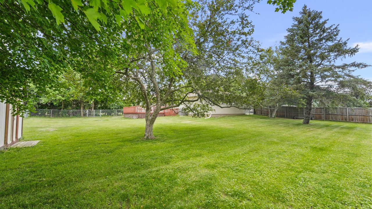 10009 Wolf Road Property Photo 56