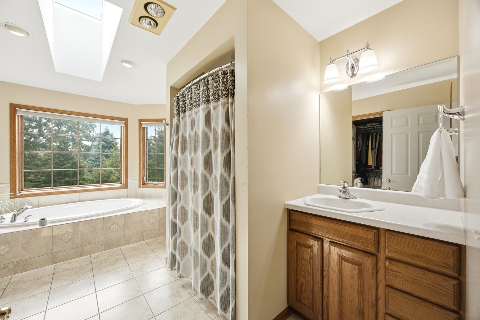 5121 Tall Oaks Drive Property Photo 20