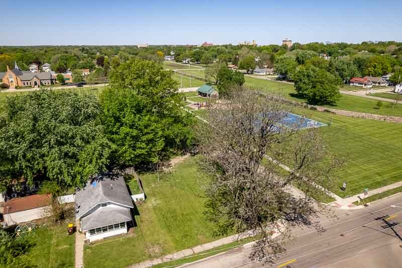 801 18th Street Property Photo 1