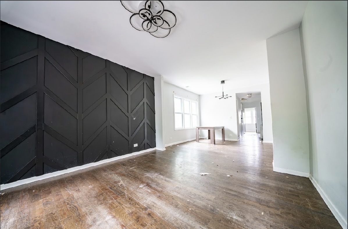 8942 S Baltimore Avenue Property Photo 11