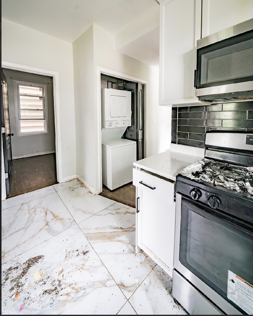 8942 S Baltimore Avenue Property Photo 14