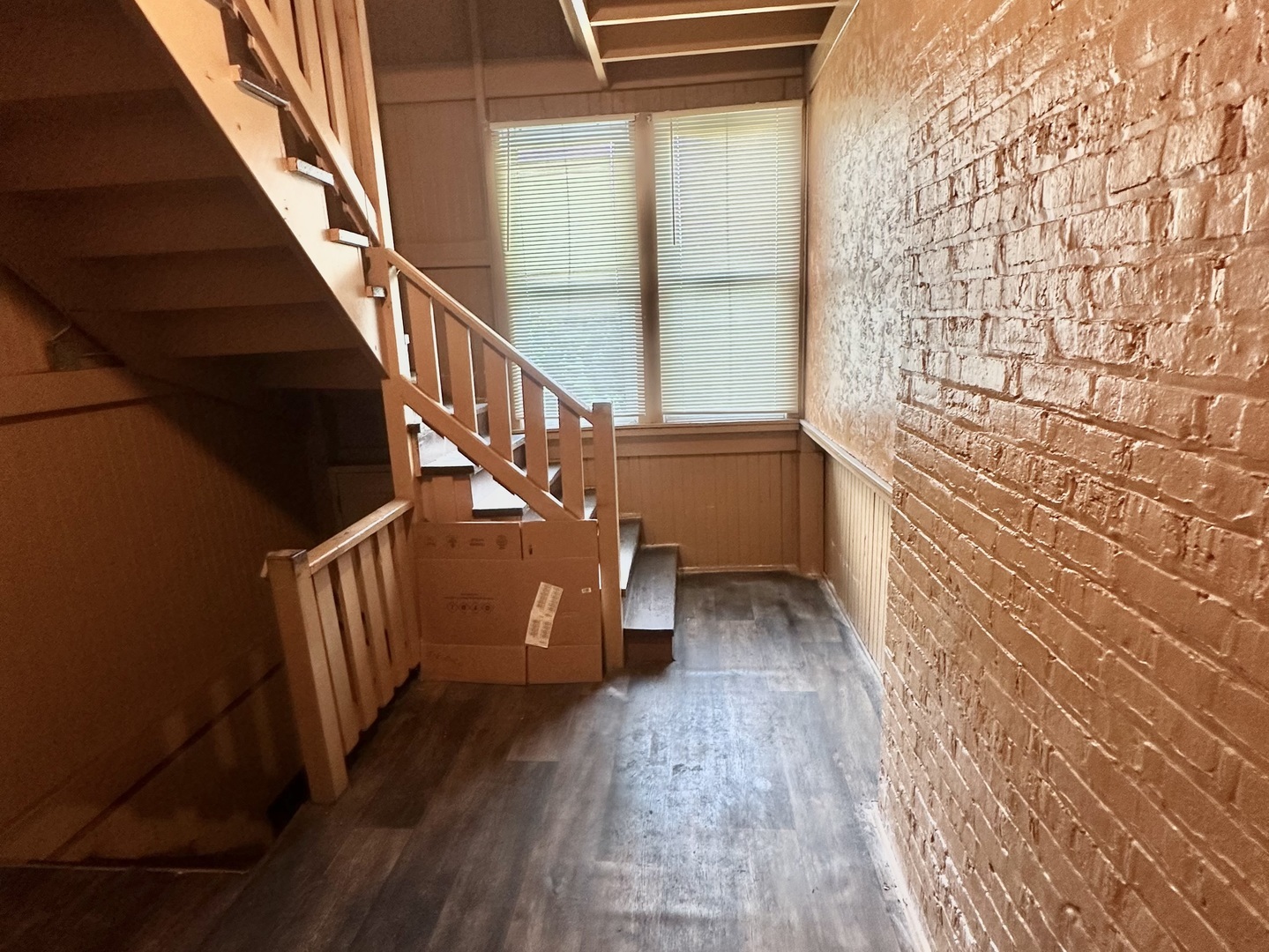 6733 S Maplewood Avenue Property Photo 11