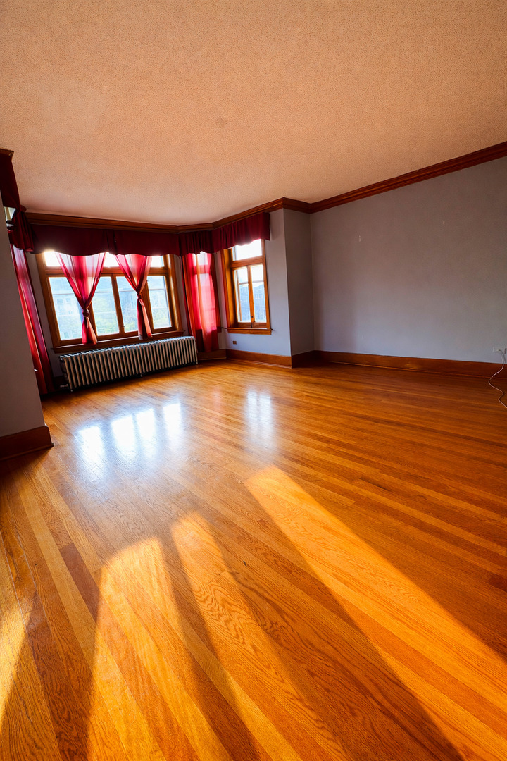 6733 S Maplewood Avenue Property Photo 14