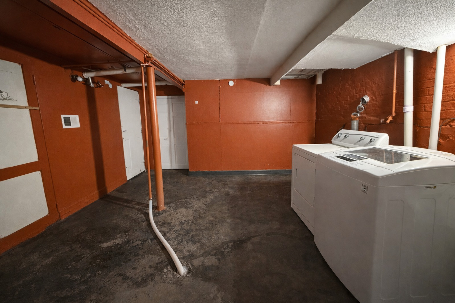 6733 S Maplewood Avenue Property Photo 32
