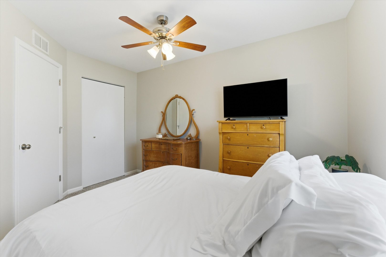 576 S Rosehall Lane Property Photo 22