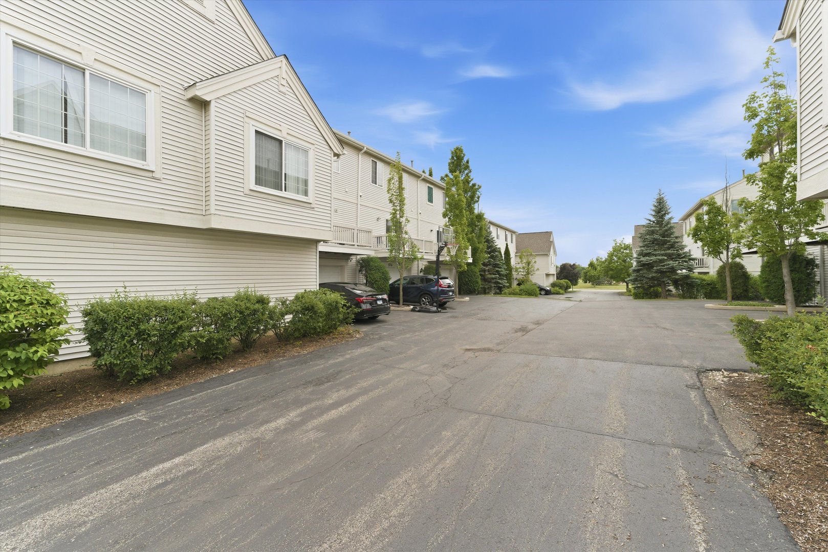 576 S Rosehall Lane Property Photo 35