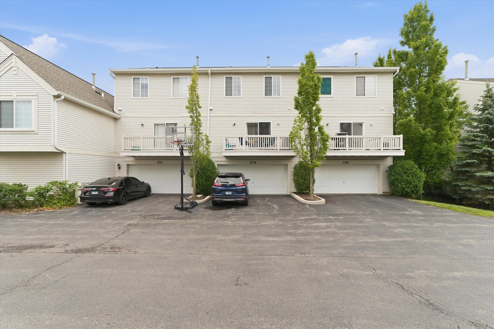 576 S Rosehall Lane Property Photo 43