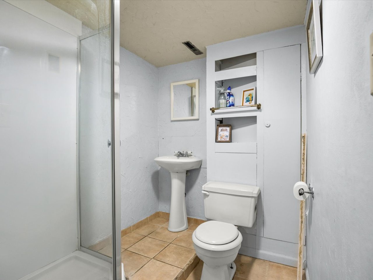131 Dawn Avenue Property Photo 33